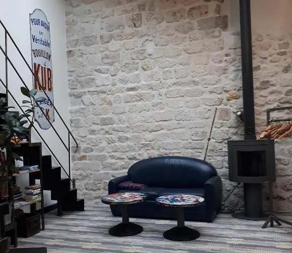 Le Nichoir Aux Oiseaux